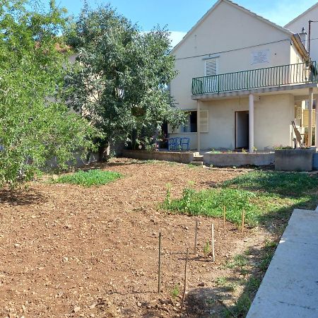 Villa Kuca Za Odmor Ljubica Šibenik Esterno foto