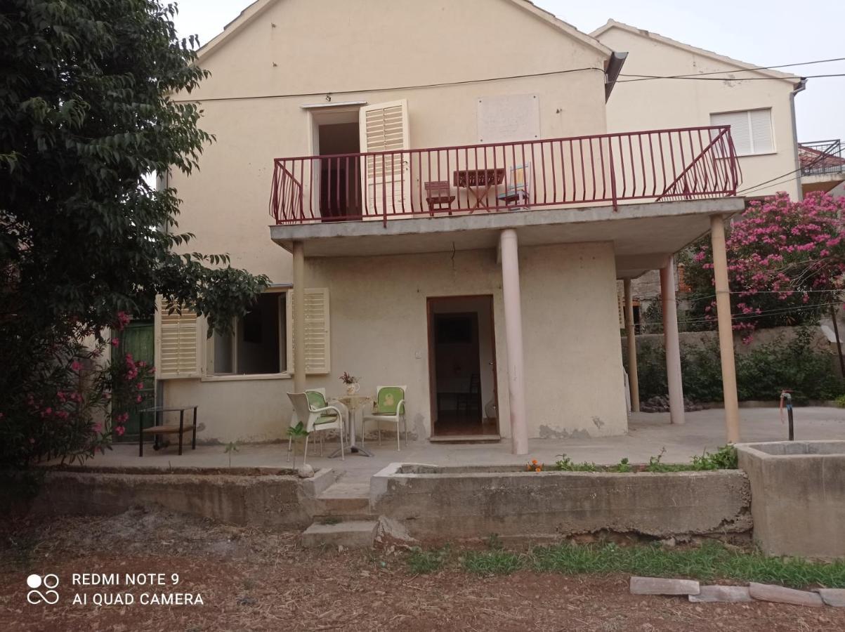 Villa Kuca Za Odmor Ljubica Šibenik Esterno foto