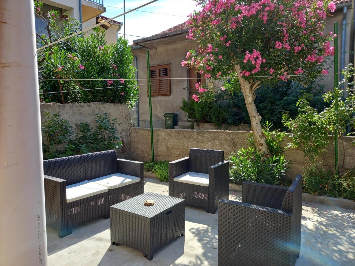Villa Kuca Za Odmor Ljubica Šibenik Esterno foto